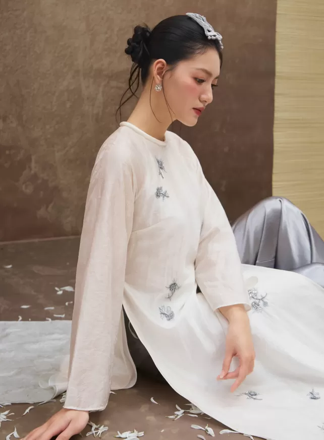 D.CHIC | NEW tiME - NEW ME