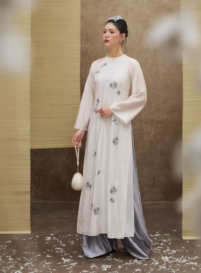 D.CHIC | NEW tiME - NEW ME