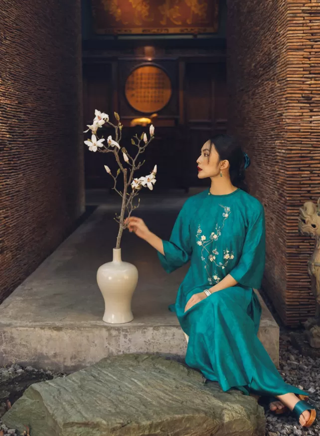 D.CHIC | NEW tiME - NEW ME