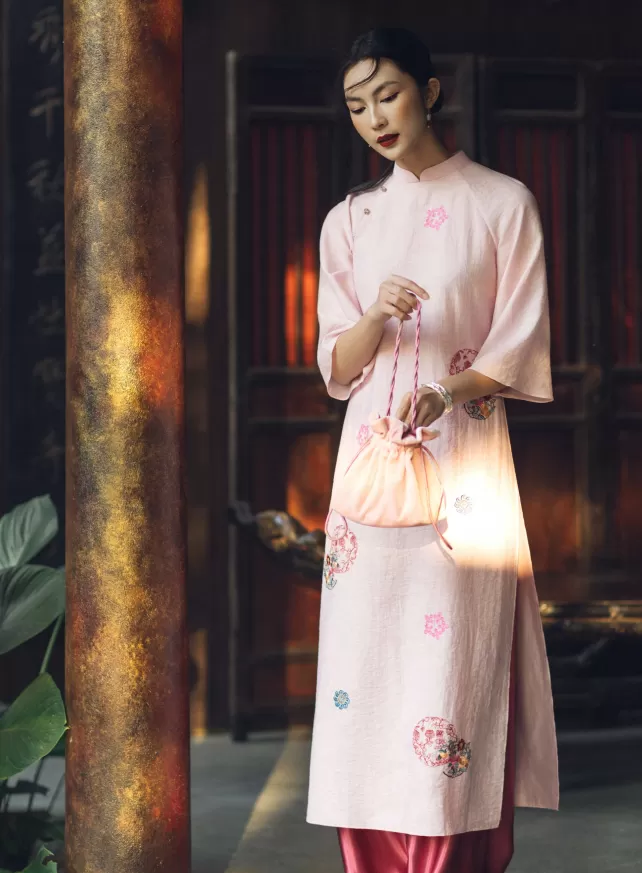 D.CHIC | NEW tiME - NEW ME