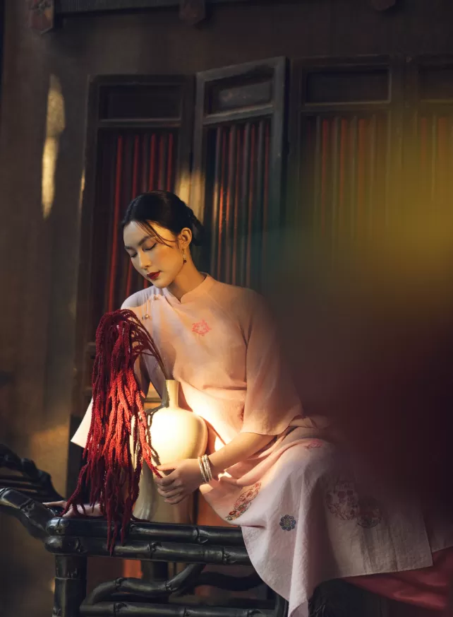 D.CHIC | NEW tiME - NEW ME